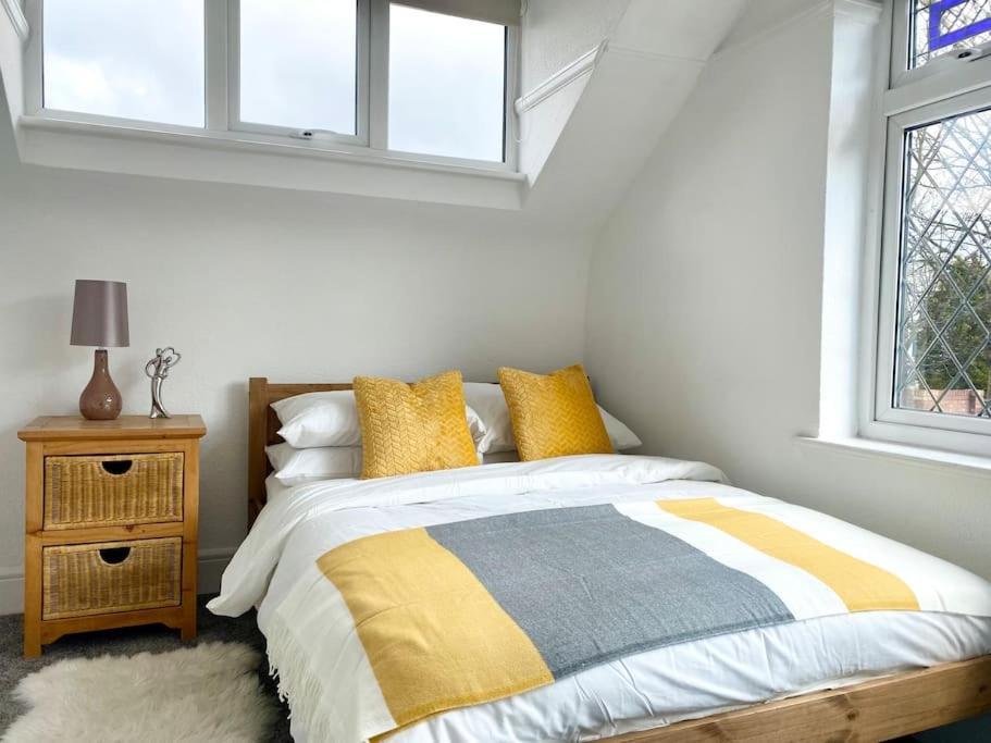 Charming Seaside Cottage In Leigh-On-Sea Southend-on-Sea Exterior foto